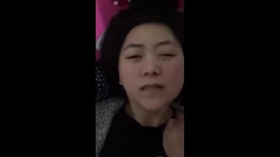 羞涩的露脸女同事被内射了